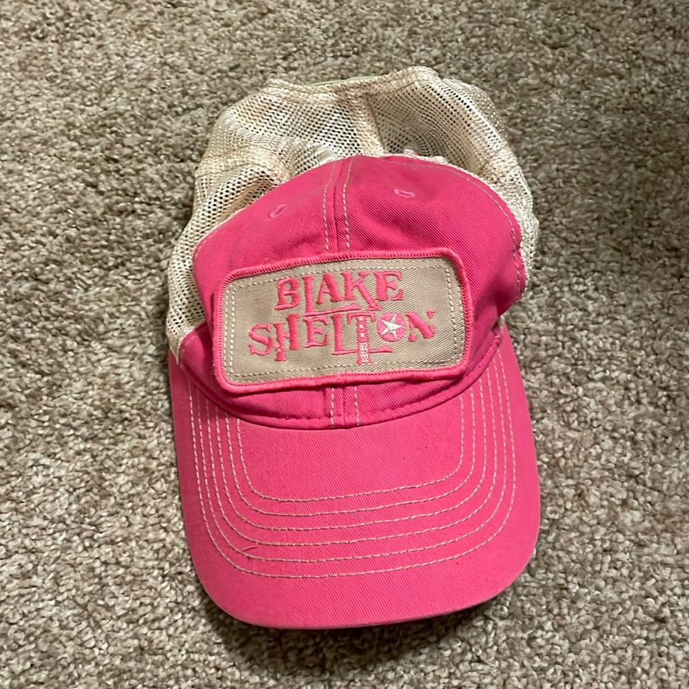 Blake Shelton tour hat